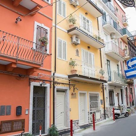 B&B Evelyne Таорміна Екстер'єр фото